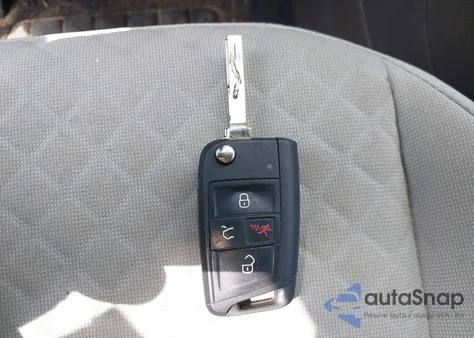 2018 Volkswagen Tiguan 2.0T S z USA, uszkodzony, nr VIN 3VV0B7AX4JM087786